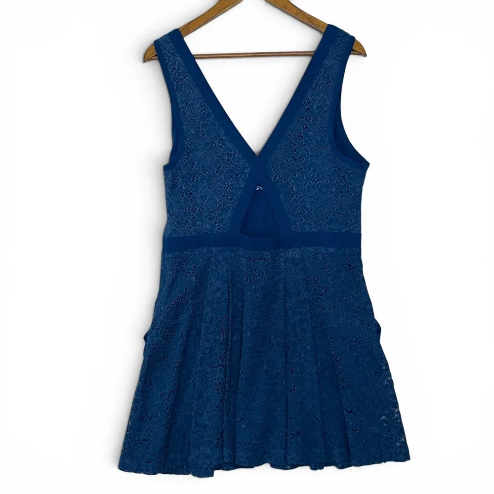 Free People Lovely In Lace Mini Dress L Blue Cutout Back Pockets Boho Coquette